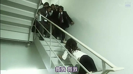 整容女以前竟长了张“猪脸”，被打回原形，同事吓疯了！